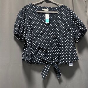 Pale Sky Kimmie Tie Front Blouse Black - Size 2X